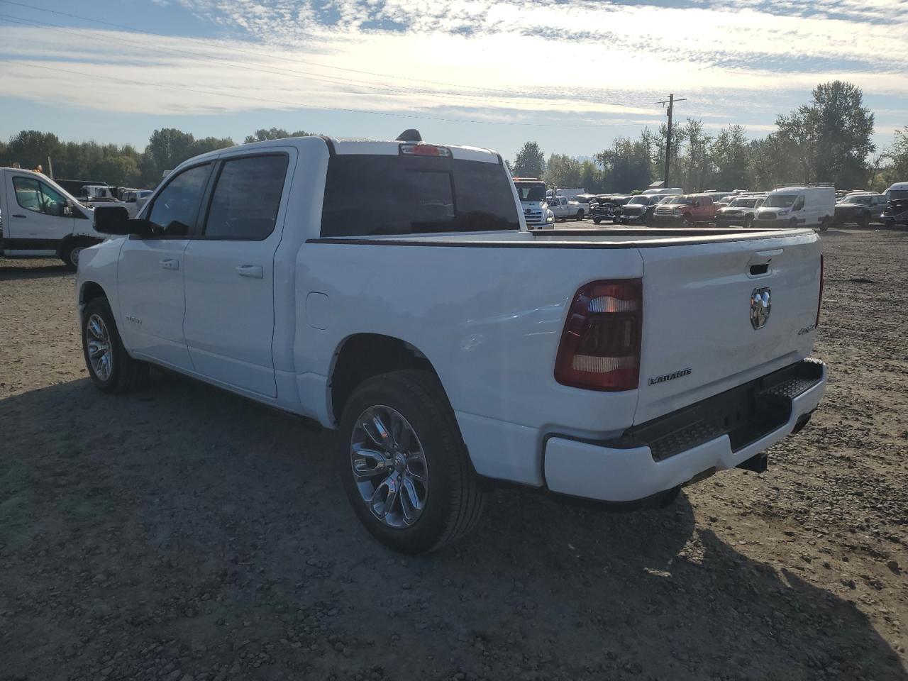 2023 Ram 1500 Laramie - Фото 2
