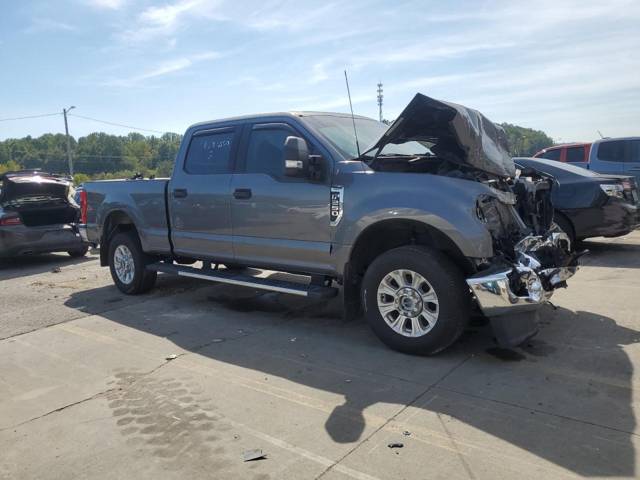 2022 Ford F250 Super Duty - Image 4