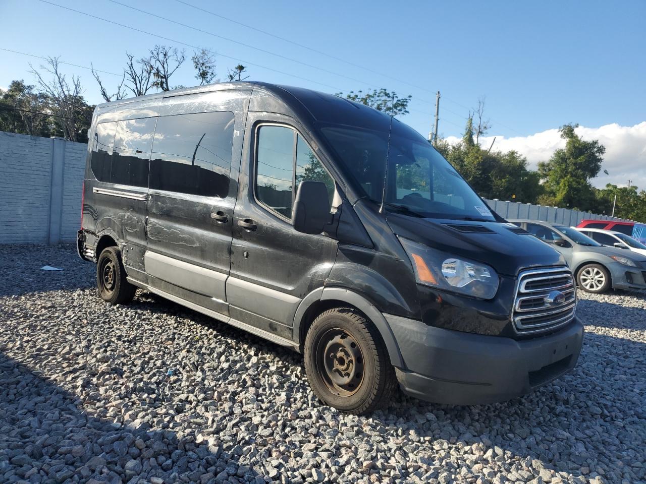 2015 Ford Transit T-350 - Фото 4