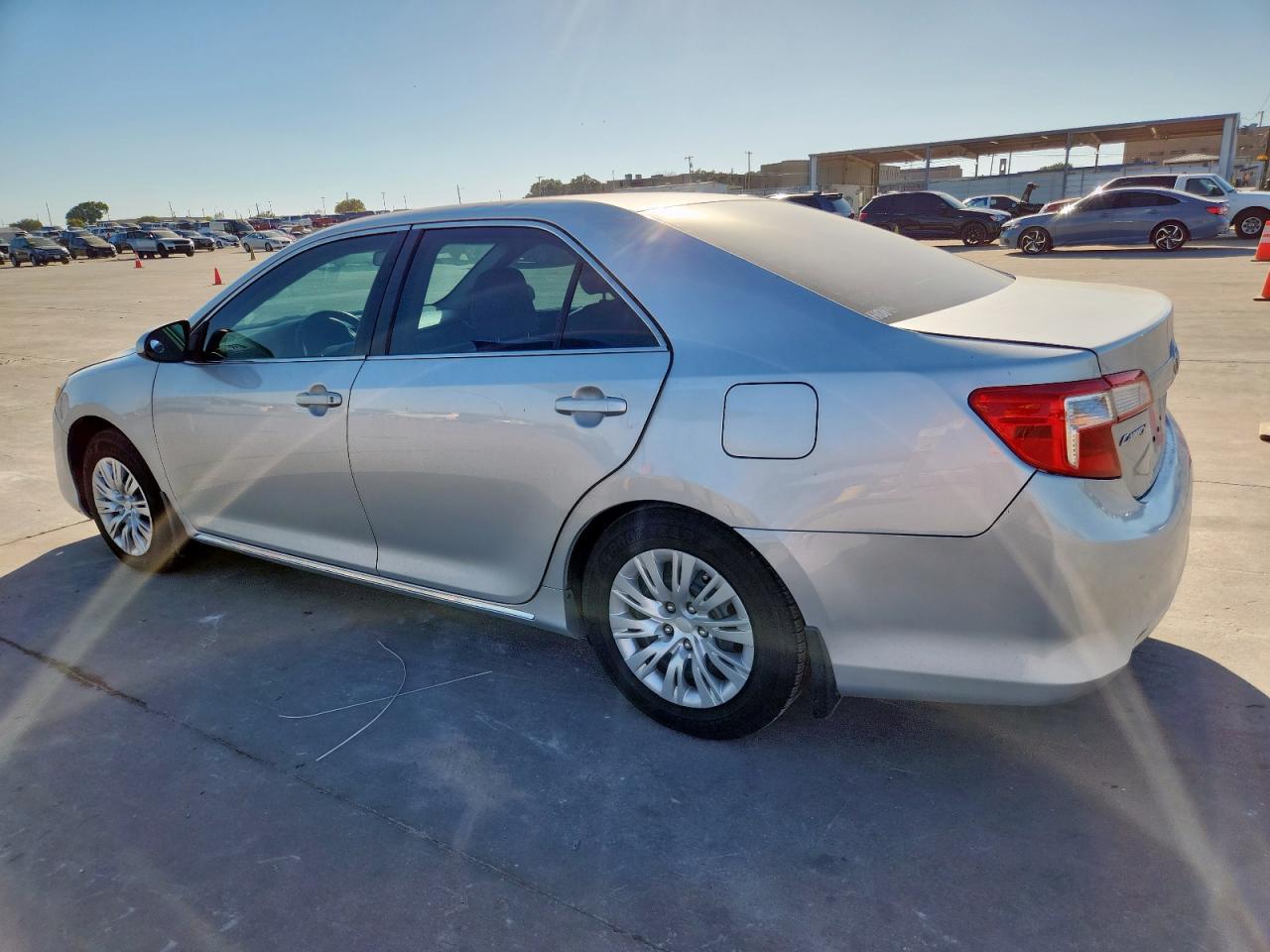 2014 Toyota Camry L - Image 2