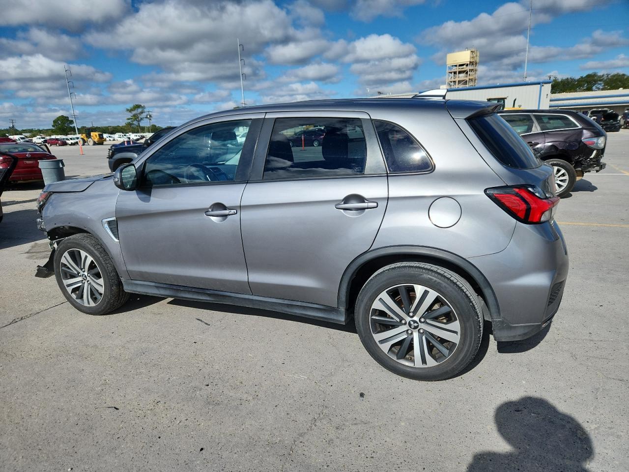 2021 Mitsubishi Outlander Sport Se - Фото 2