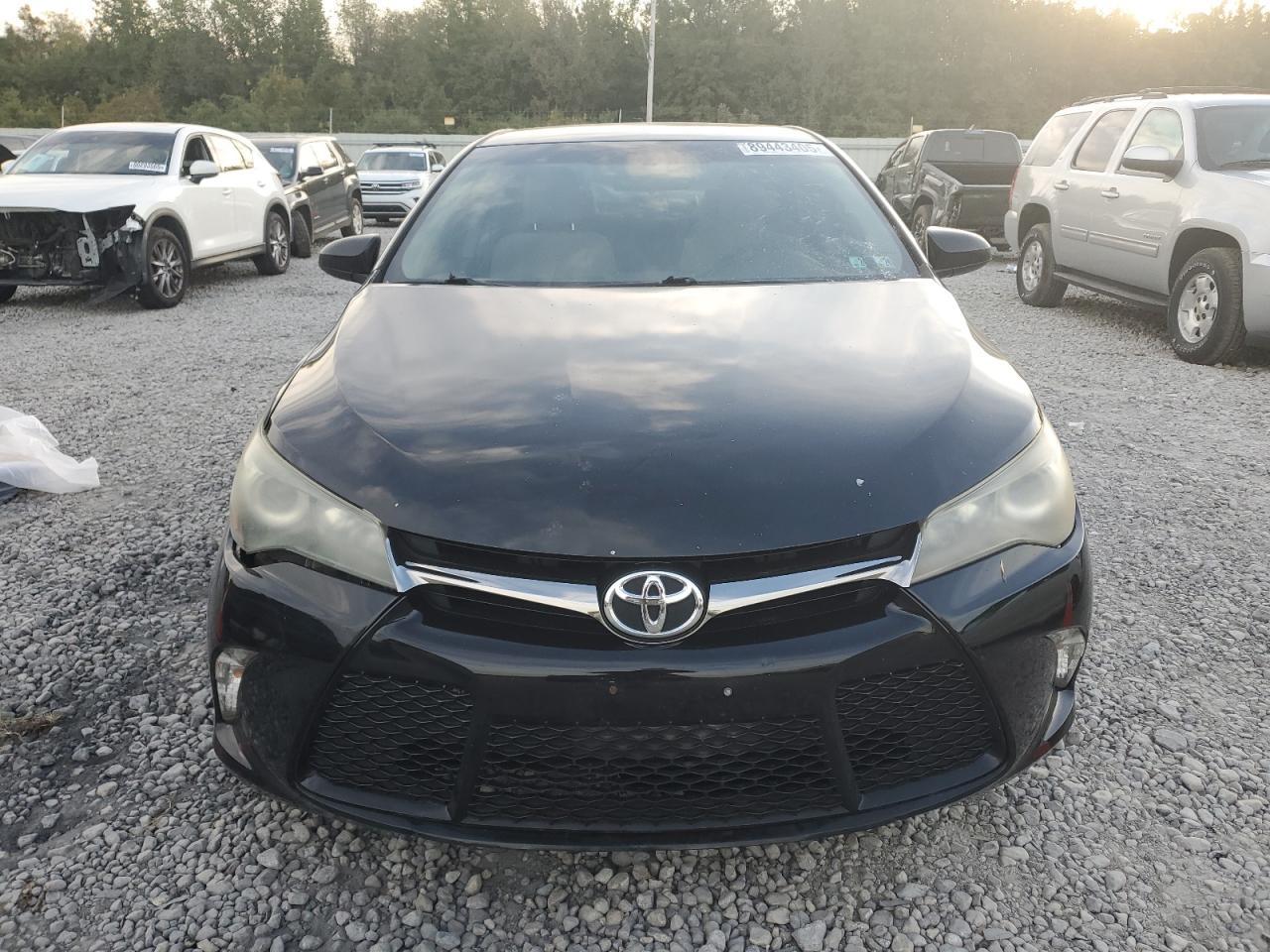 2015 Toyota Camry Le - Фото 5