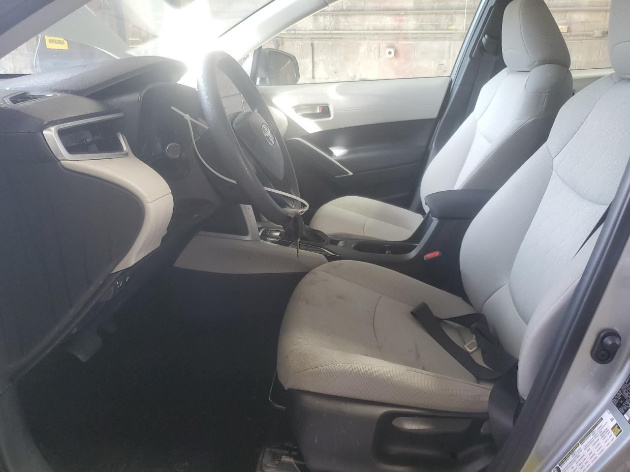 2024 Toyota Corolla Cross L - Фото 7