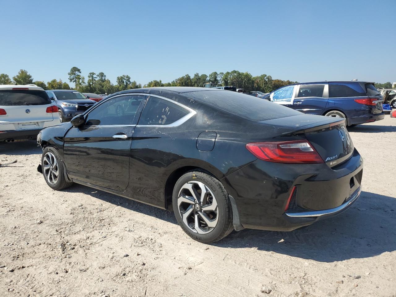 2017 Honda Accord Lx-S - Фото 2