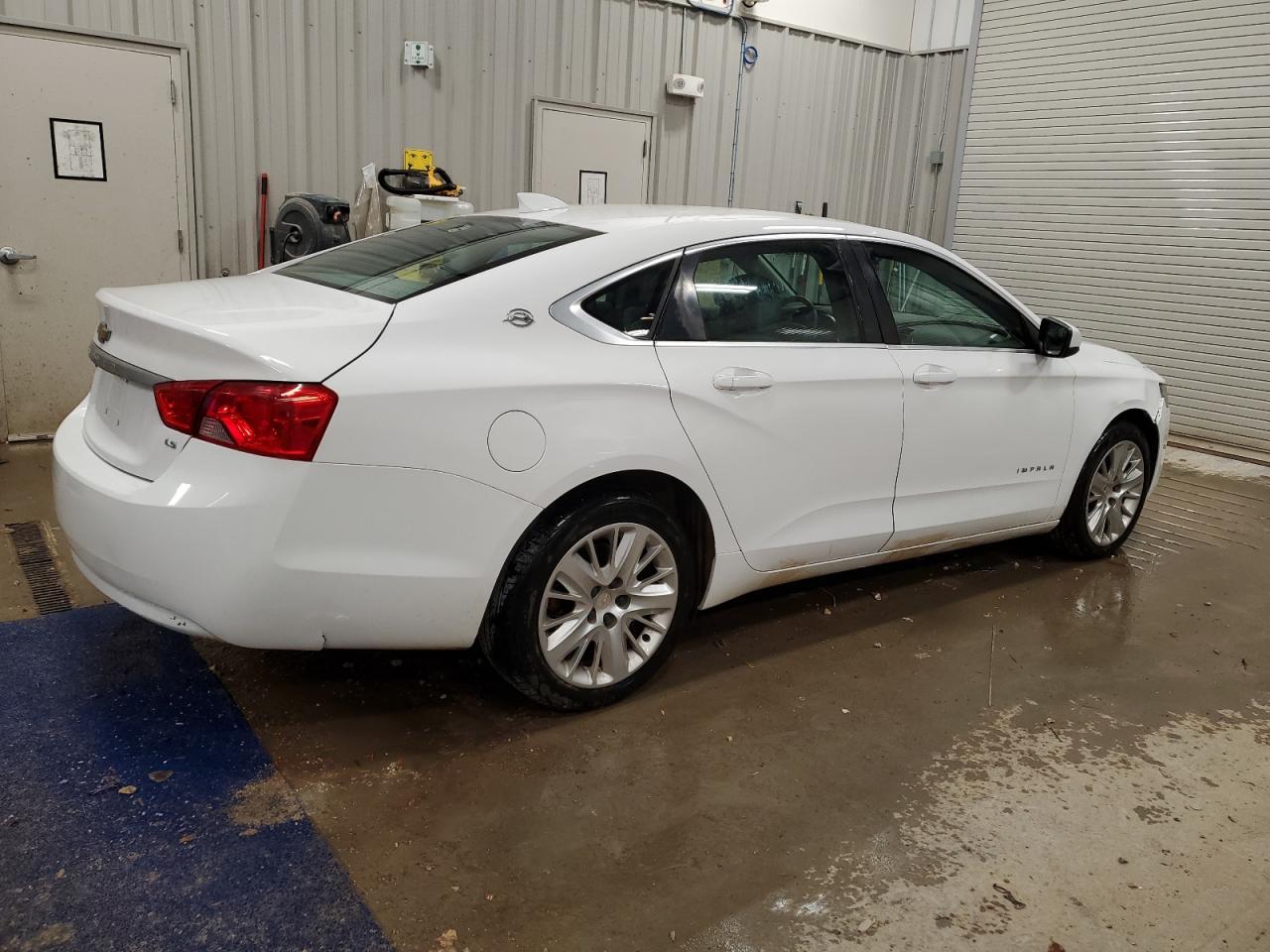 2015 Chevrolet Impala Ls - Фото 3