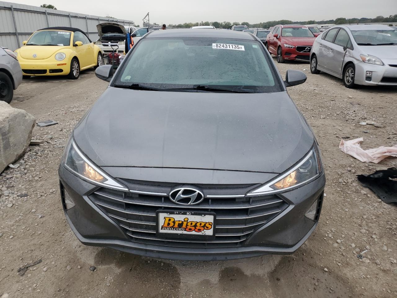 2019 Hyundai Elantra Se - Image 5