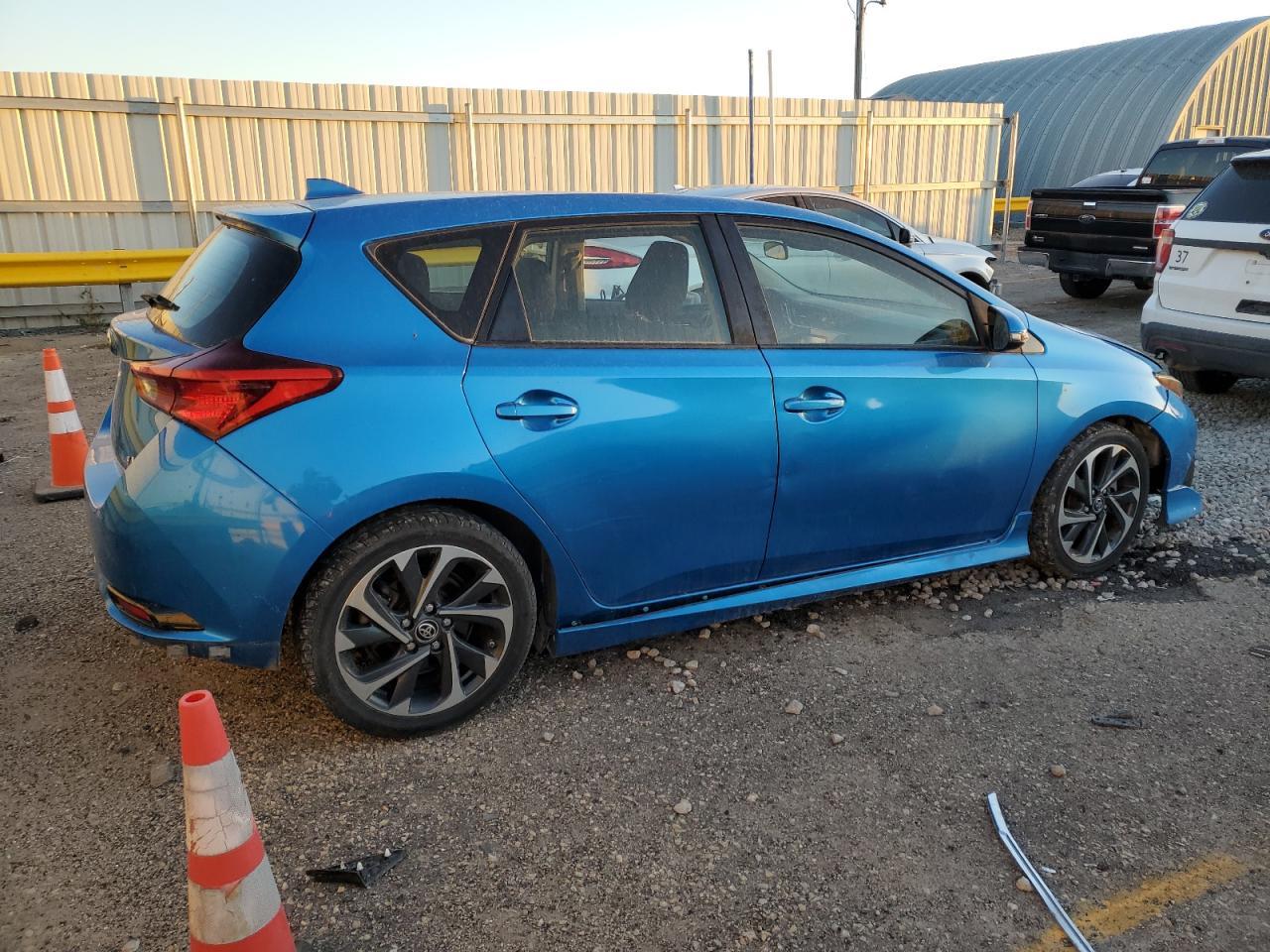 2017 Toyota Corolla Im Base - Фото 3