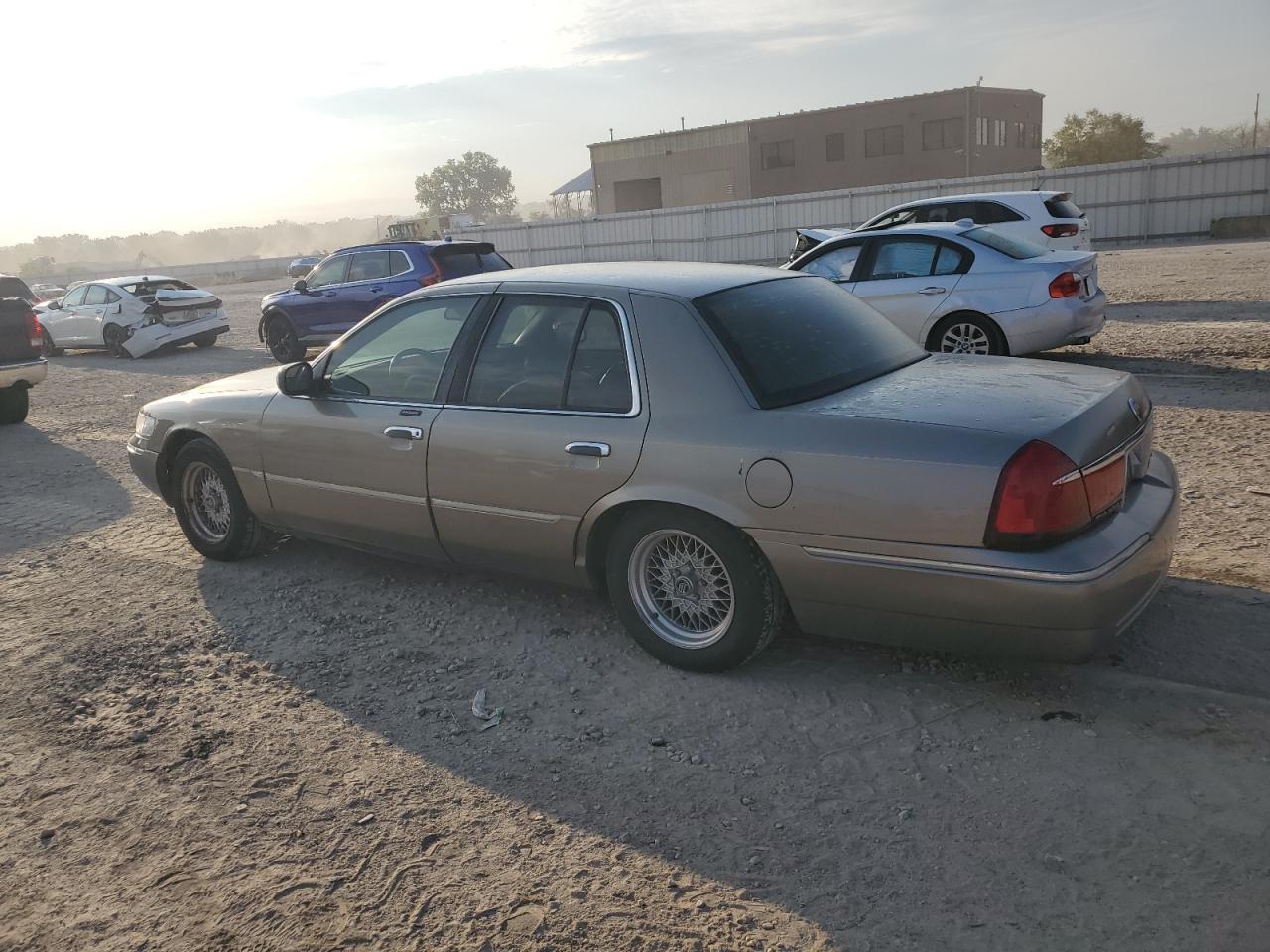 2002 Mercury Grand Marquis Ls - Фото 2