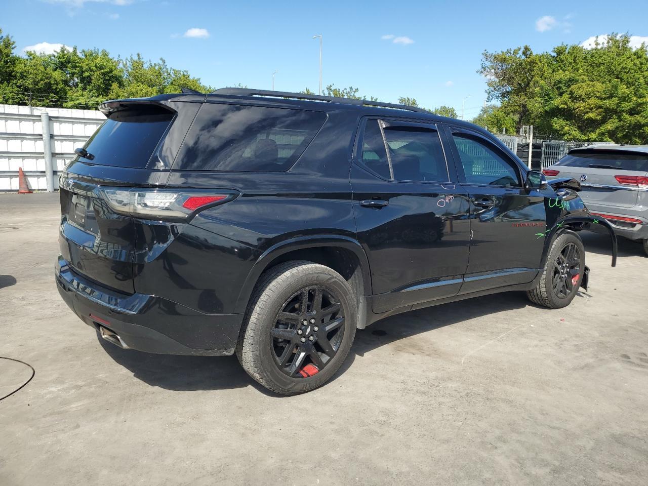 2019 Chevrolet Traverse Premier - Фото 3