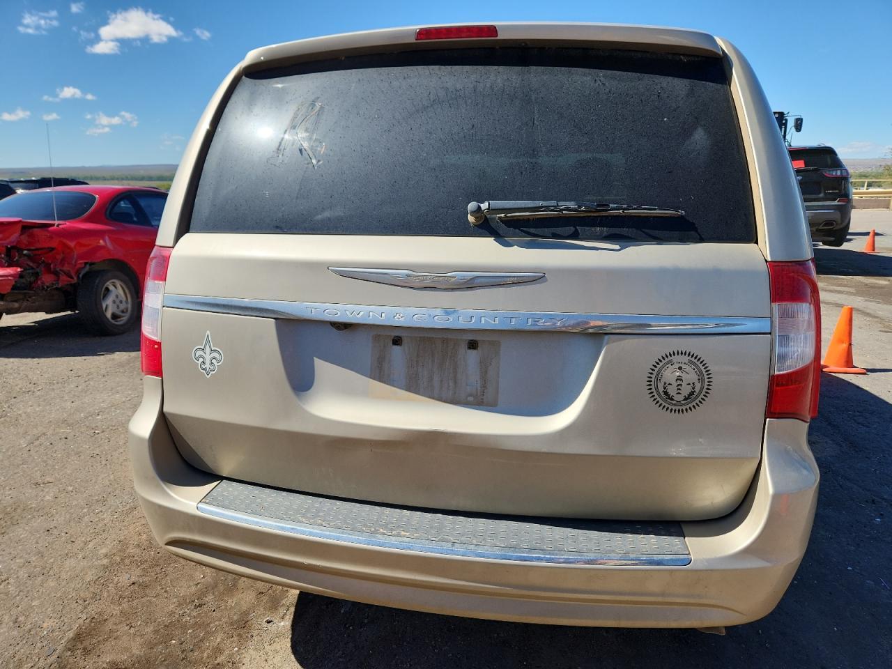 2014 Chrysler Town & Country Touring - Image 6