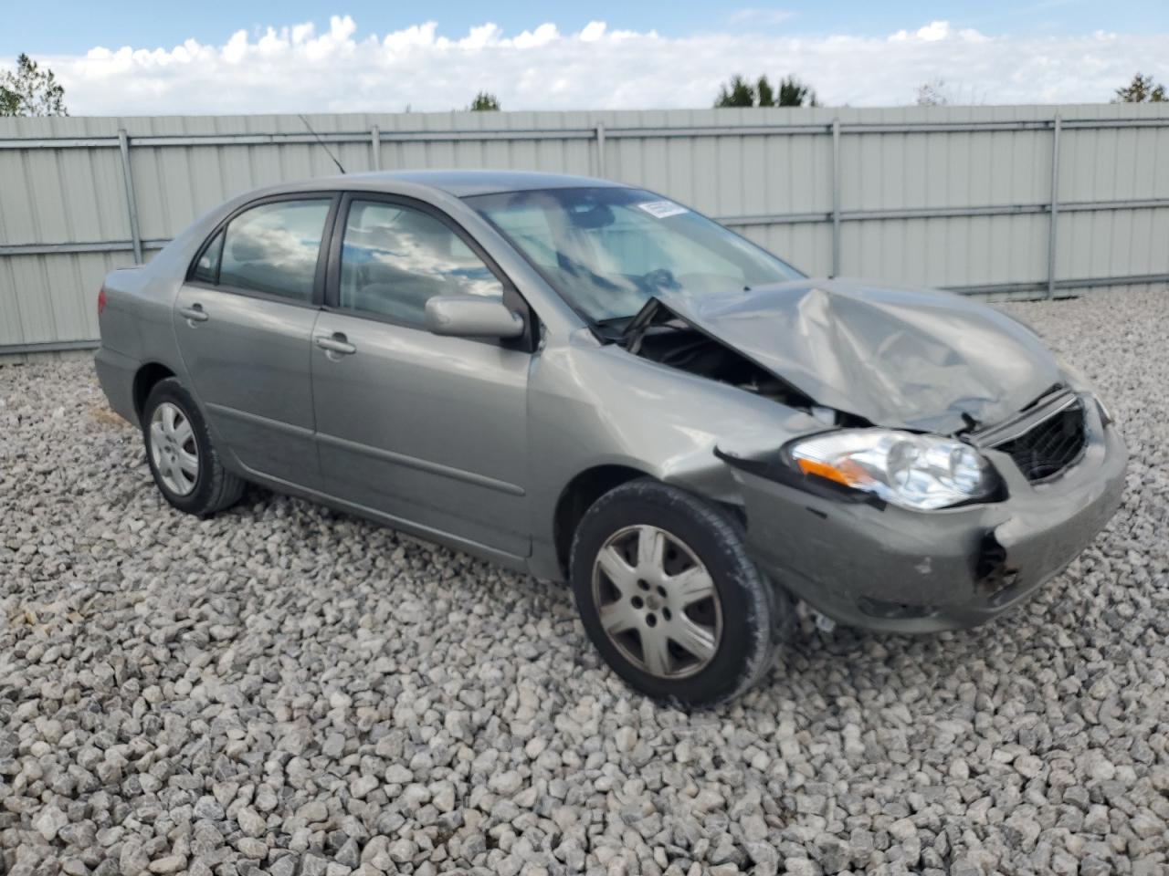 2004 Toyota Corolla Ce - Image 4