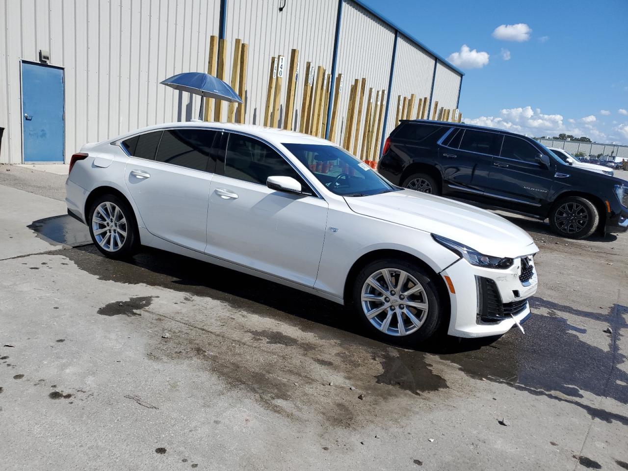 2021 Cadillac Ct5 Luxury - Image 4