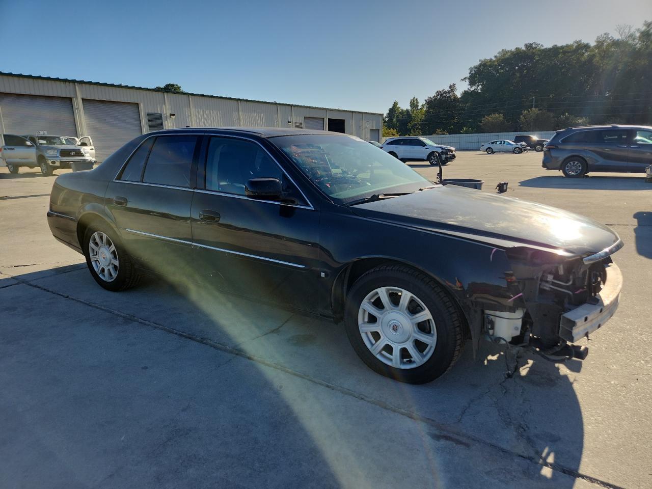 2010 Cadillac Dts - Image 4
