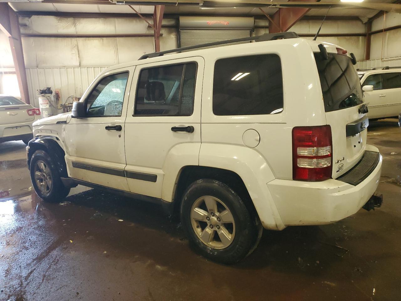 2011 Jeep Liberty Sport - Фото 2