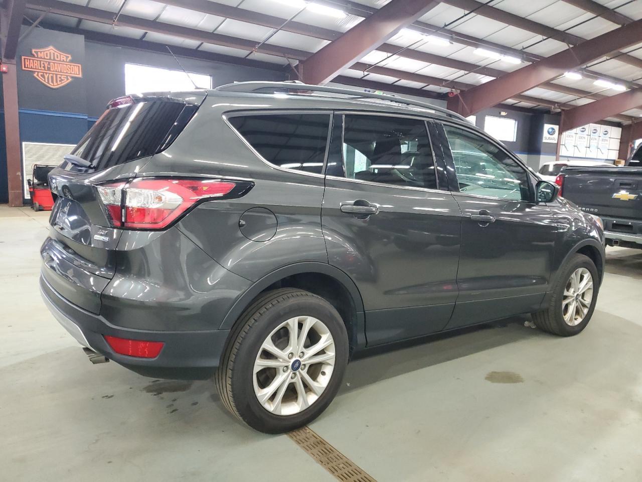 2018 Ford Escape Se - Фото 3