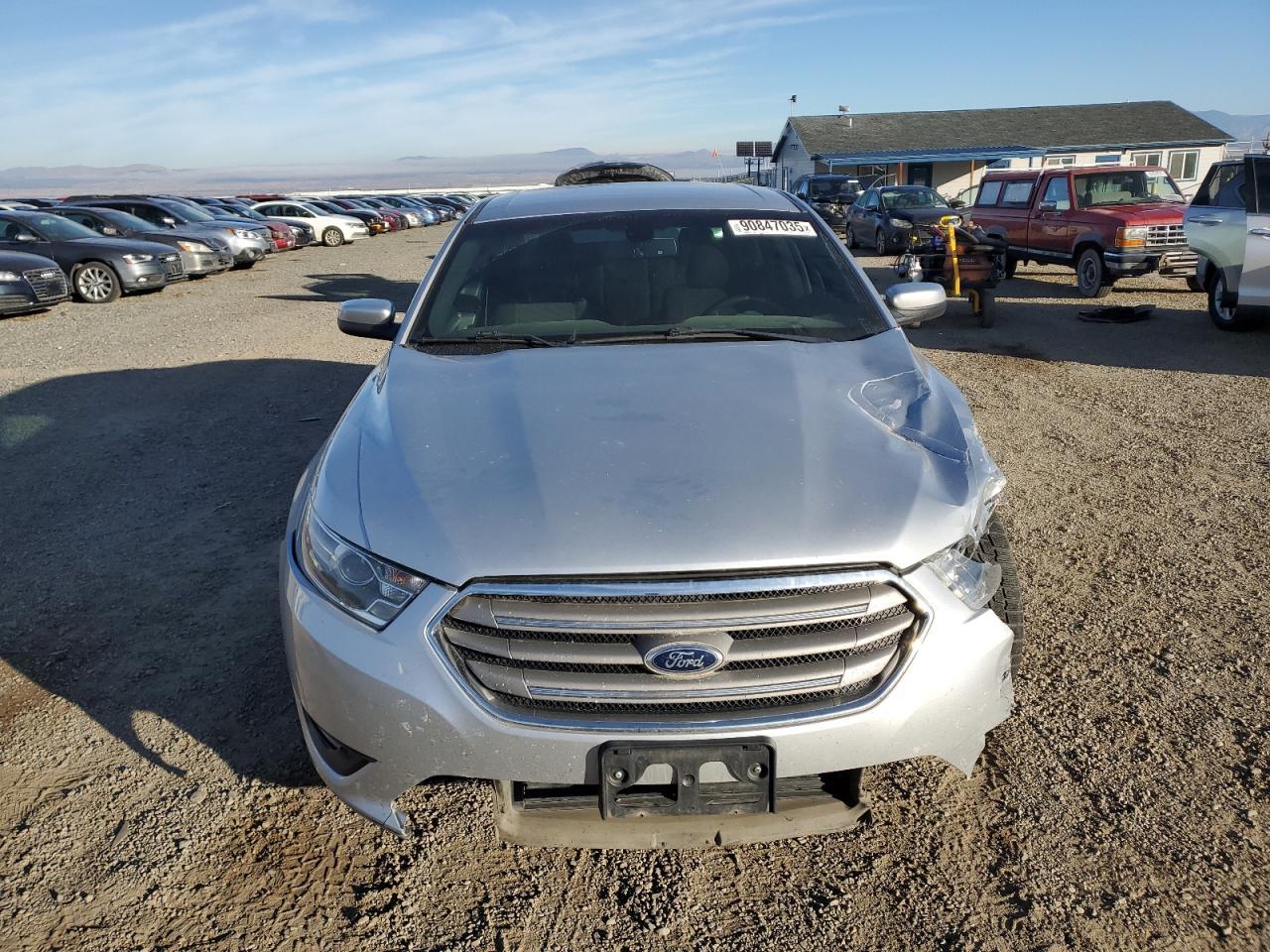 2015 Ford Taurus Sel - Image 5