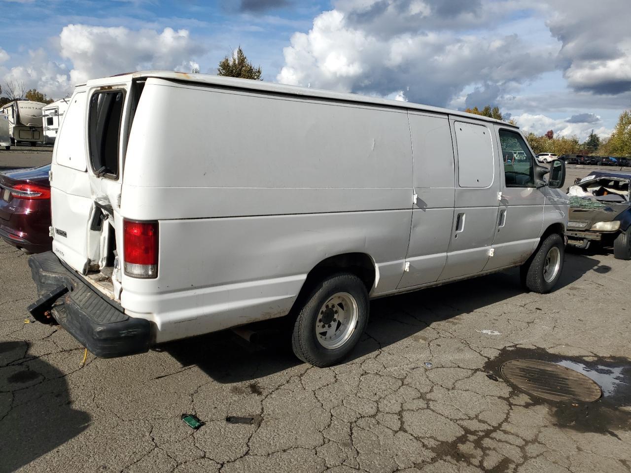 2000 Ford Econoline E250 Van - Фото 3