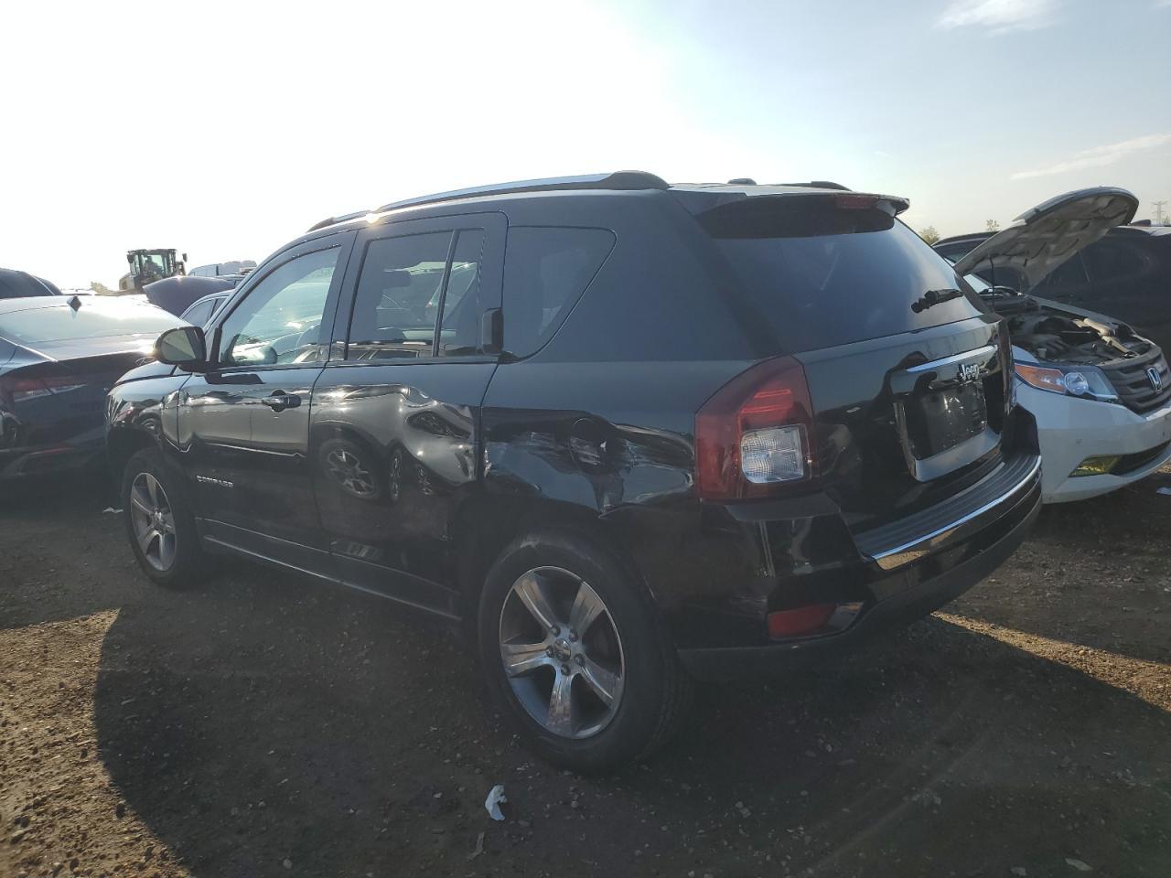 2016 Jeep Compass Latitude - Image 2