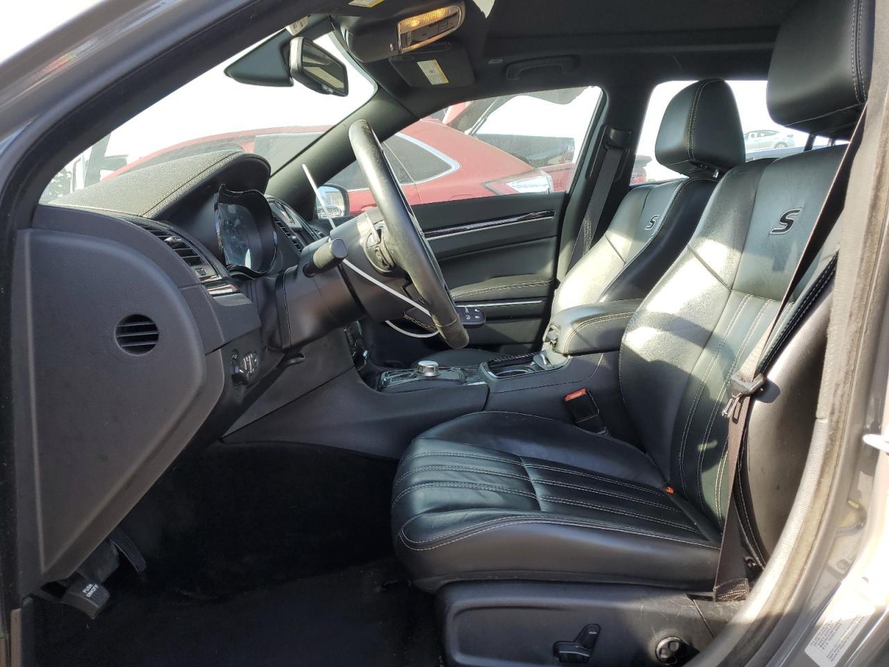 2017 Chrysler 300 S - Фото 7