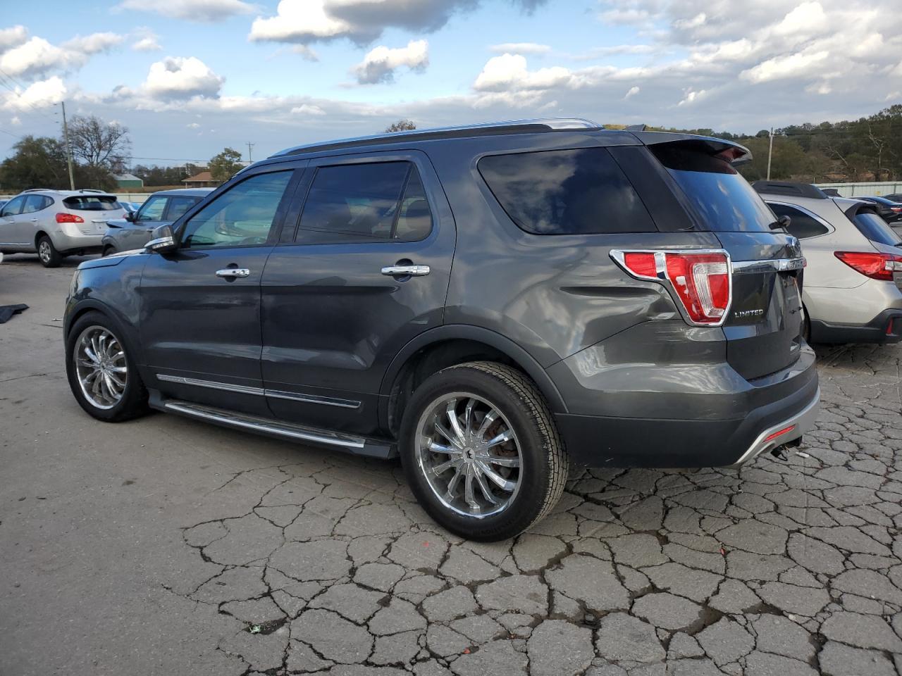 2017 Ford Explorer Limited - Фото 2