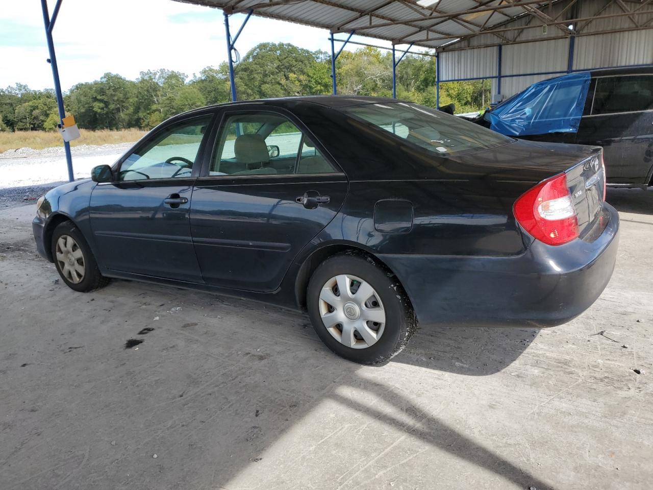 2002 Toyota Camry Le - Фото 2