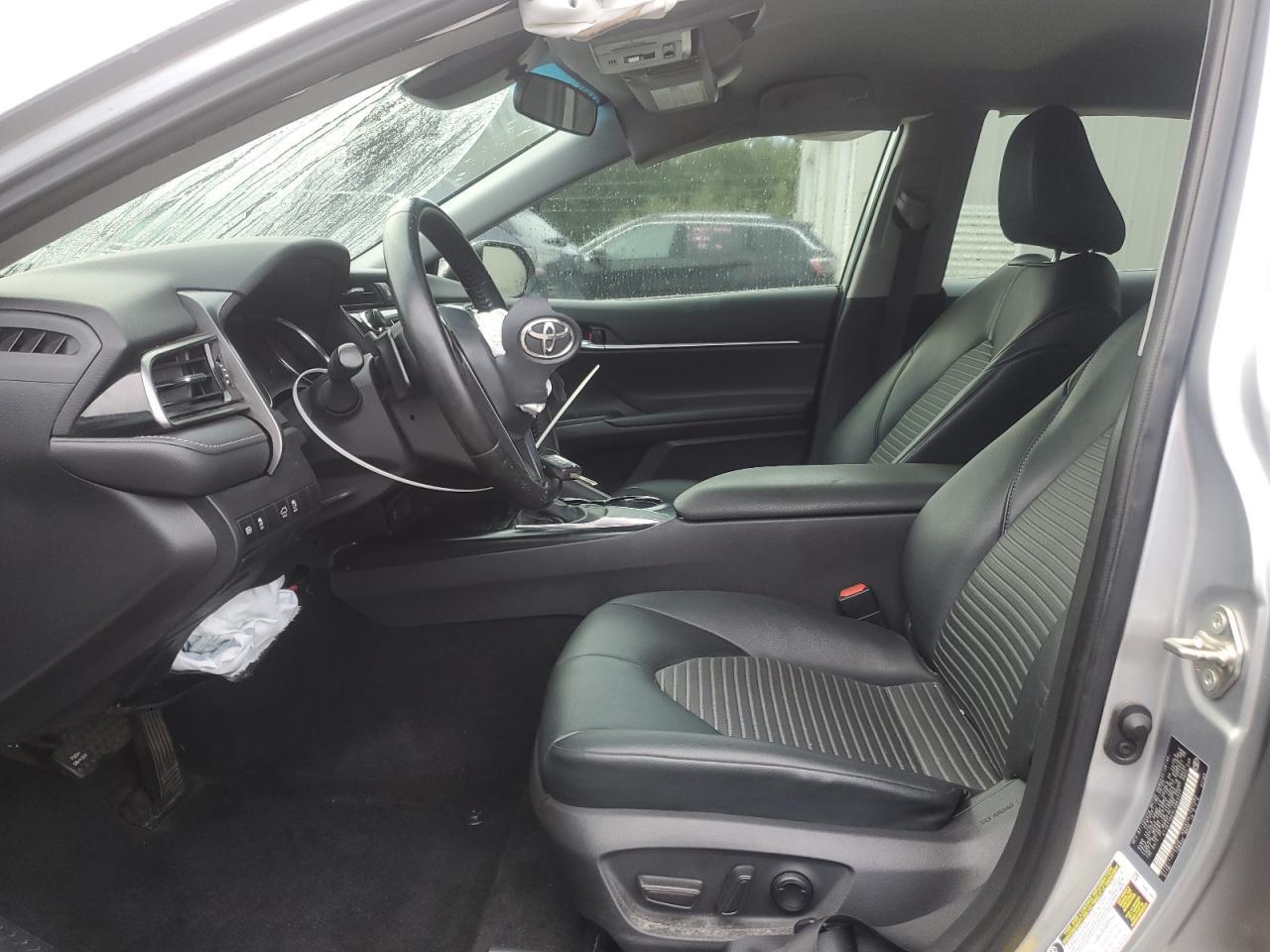 2020 Toyota Camry Se - Фото 7