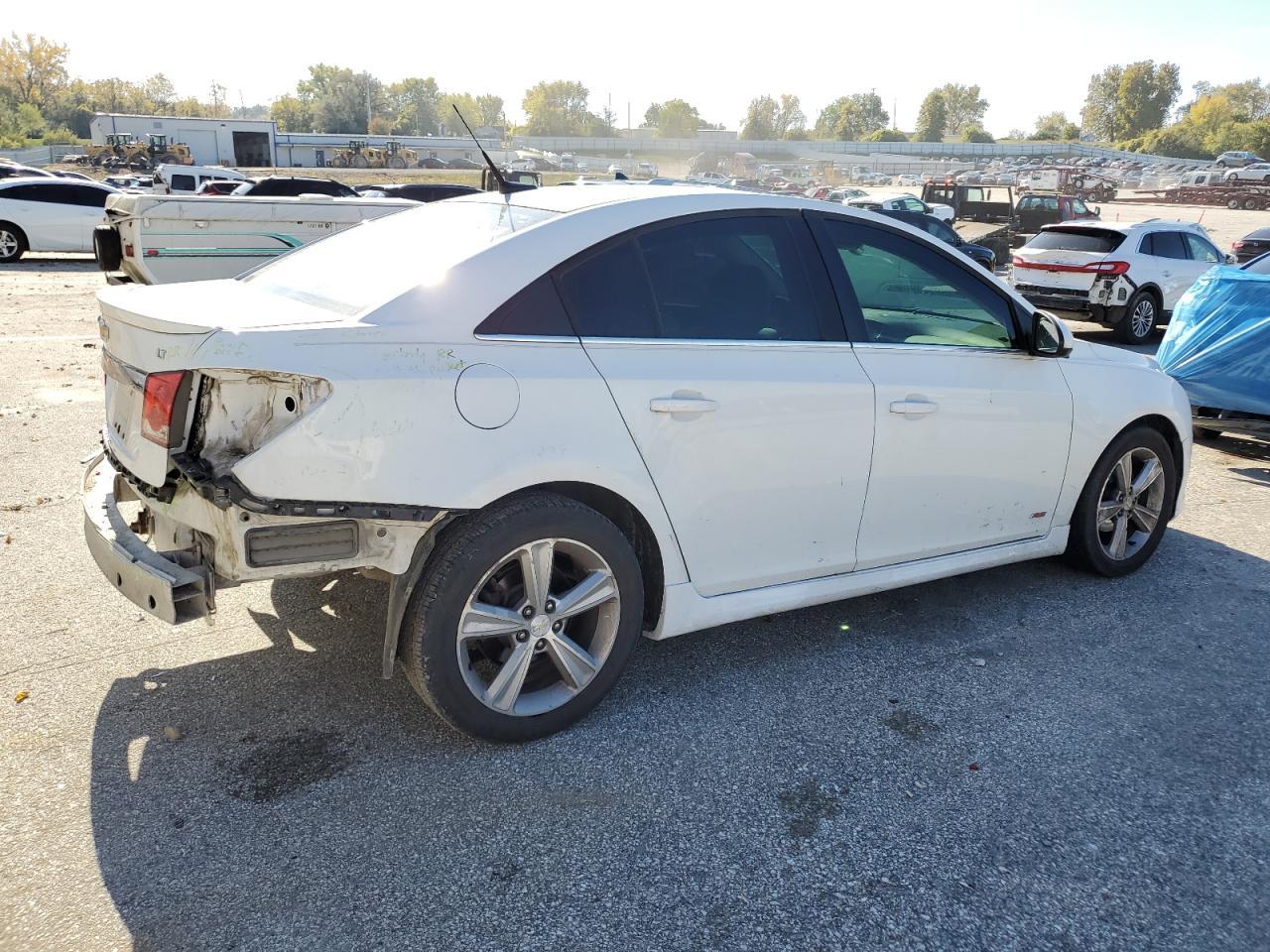 2014 Chevrolet Cruze Lt - Image 3