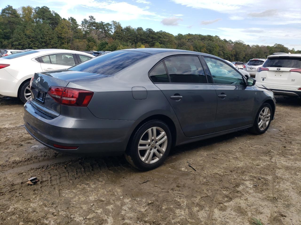 2017 Volkswagen Jetta S - Фото 3