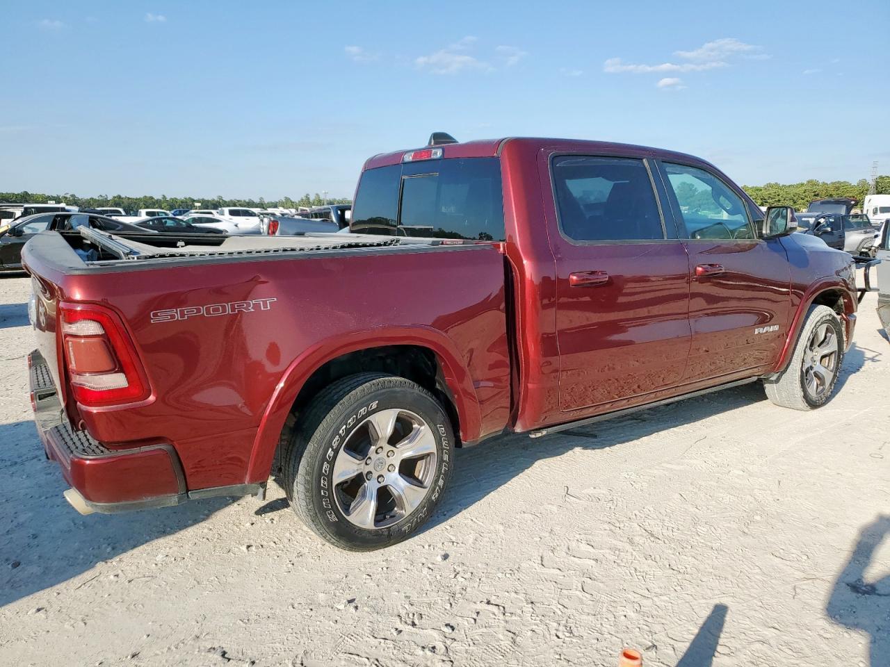 2022 Ram 1500 Laramie - Фото 3