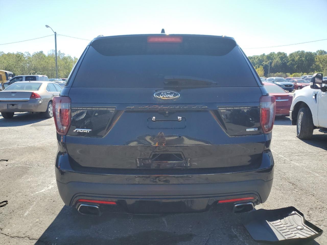 2017 Ford Explorer Sport - Image 6