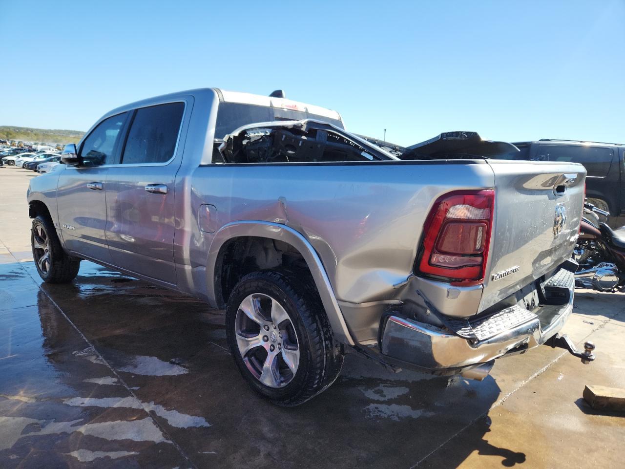 2019 Ram 1500 Laramie - Фото 2