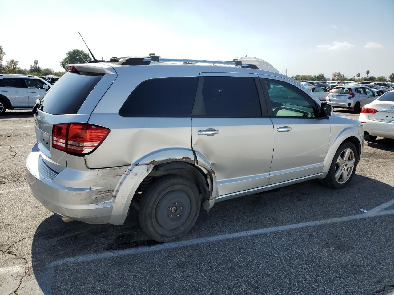 2010 Dodge Journey R/T - Фото 3