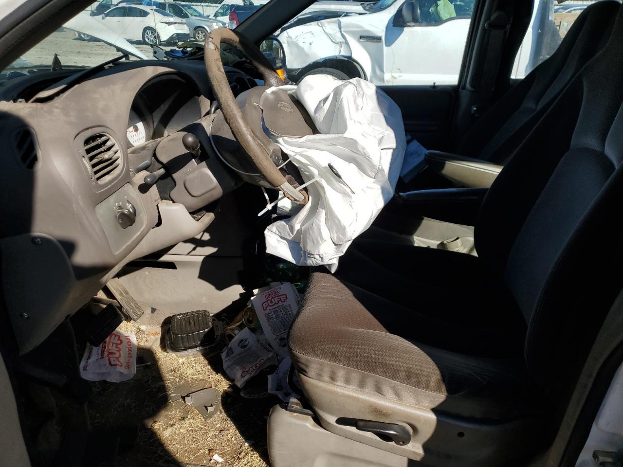 2003 Dodge Caravan Se - Image 7