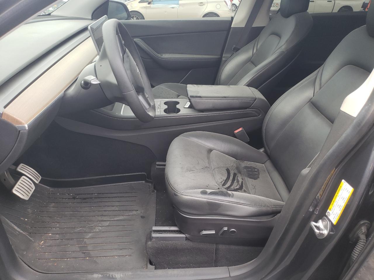 2022 Tesla Model Y - Image 7