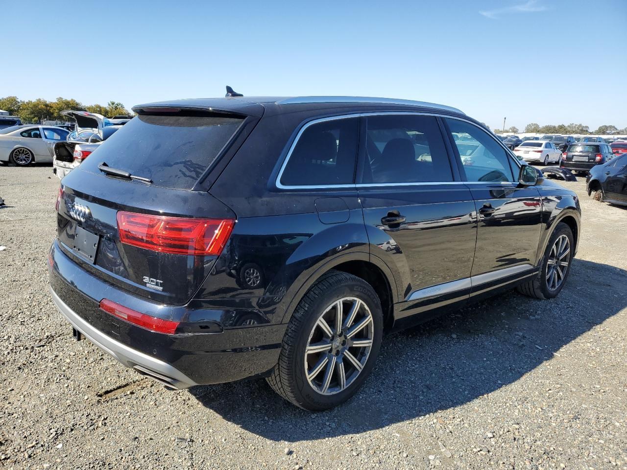 2017 Audi Q7 Premium Plus - Фото 3