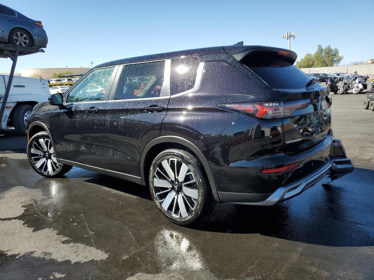 2025 Mitsubishi Outlander Se - Фото 2