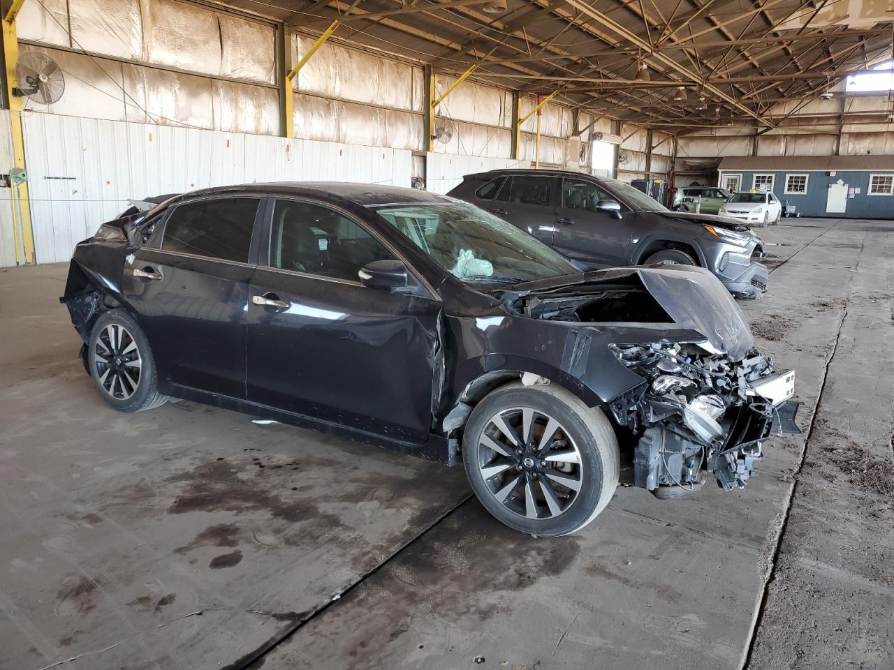 2018 Nissan Altima 2.5 - Image 4