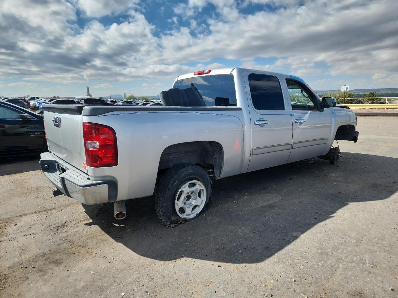 2010 Chevrolet Silverado K1500 Ltz - Image 3