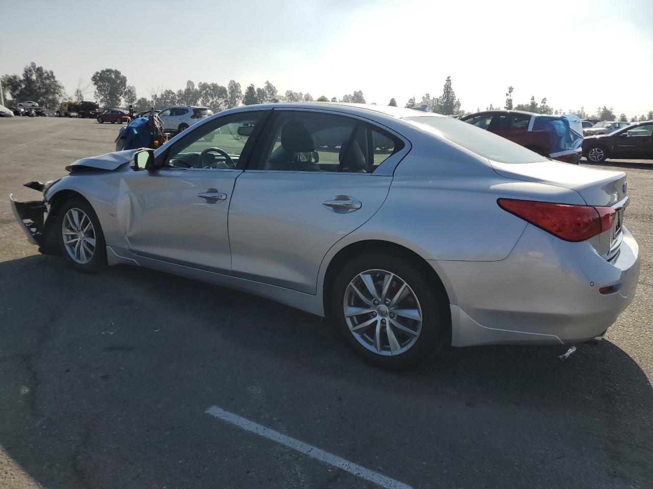 2016 Infiniti Q50 Premium - Фото 2