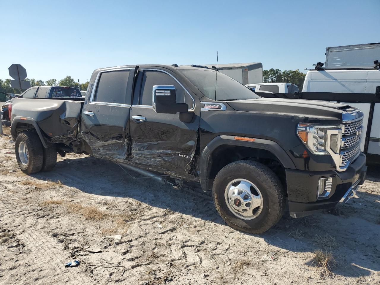 2023 GMC Sierra K3500 Denali - Image 4