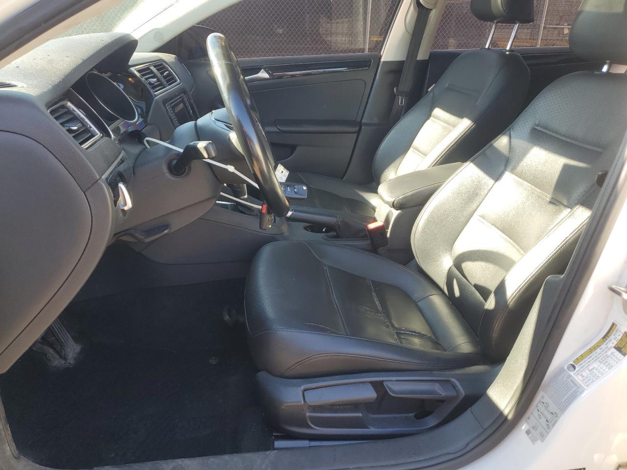 2016 Volkswagen Jetta - Фото 7