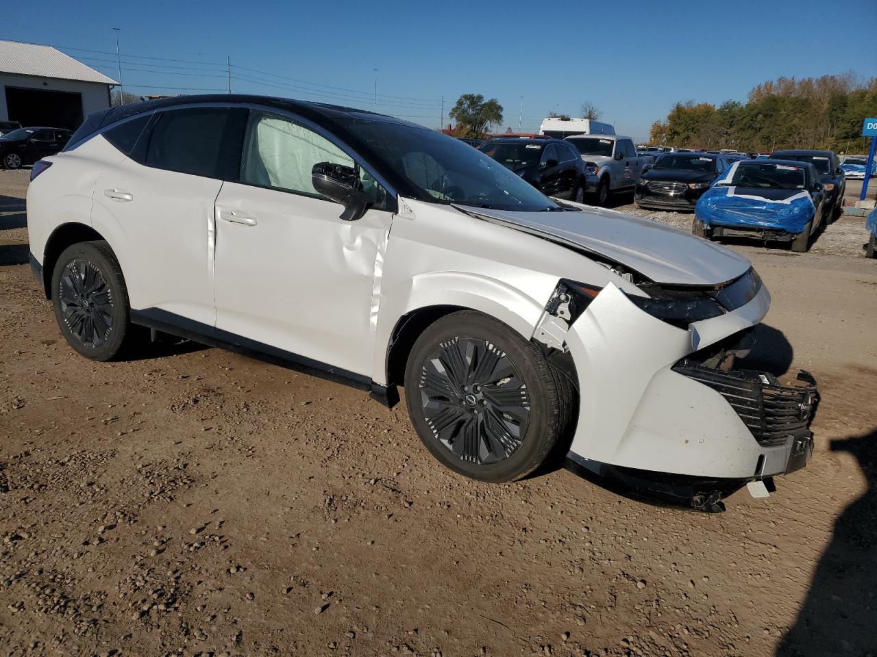 2025 Nissan Murano Platinum - Image 4