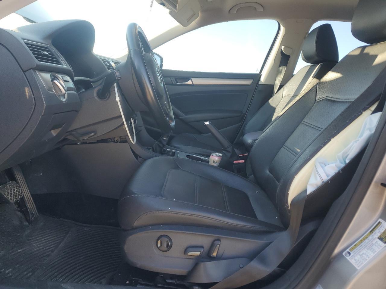 2014 Volkswagen Passat Se - Image 7