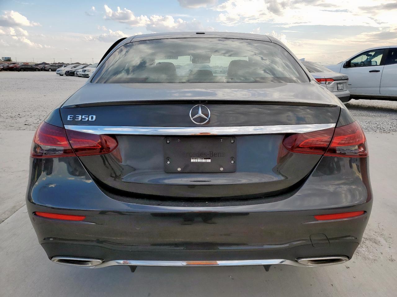 2022 Mercedes-Benz E 350 - Image 6