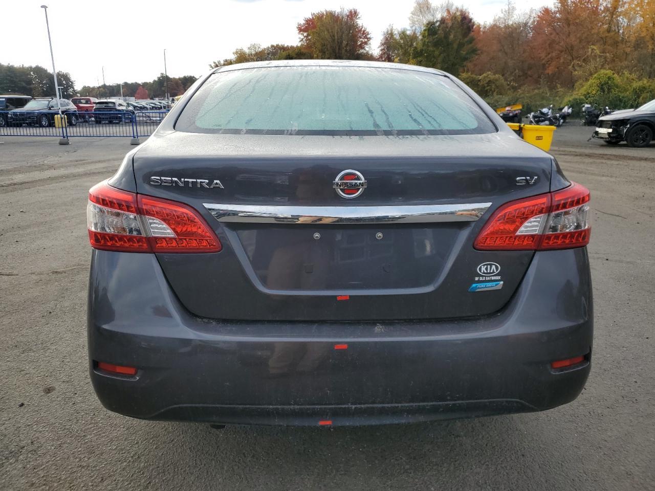 2014 Nissan Sentra S - Фото 6