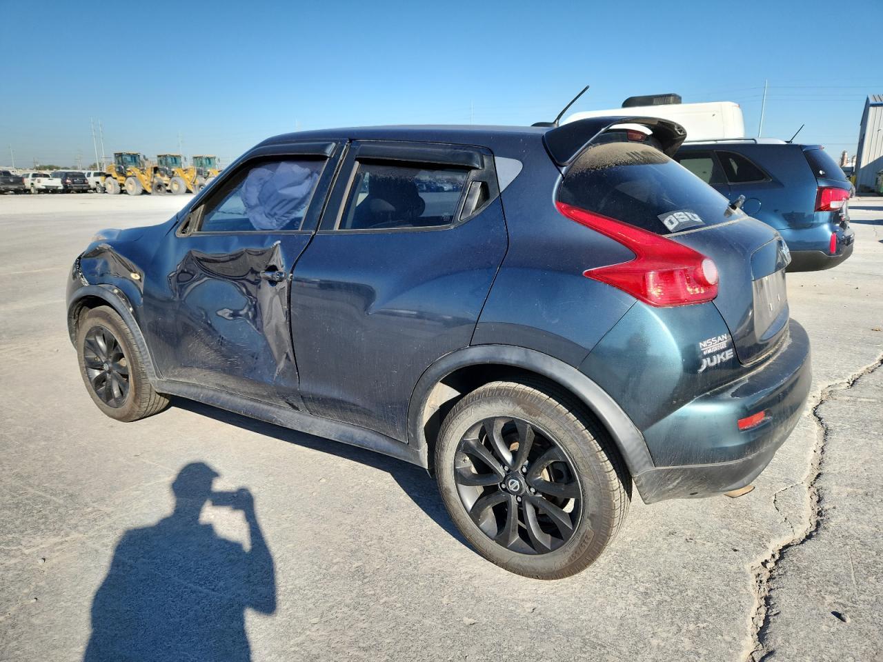 2013 Nissan Juke S - Image 2