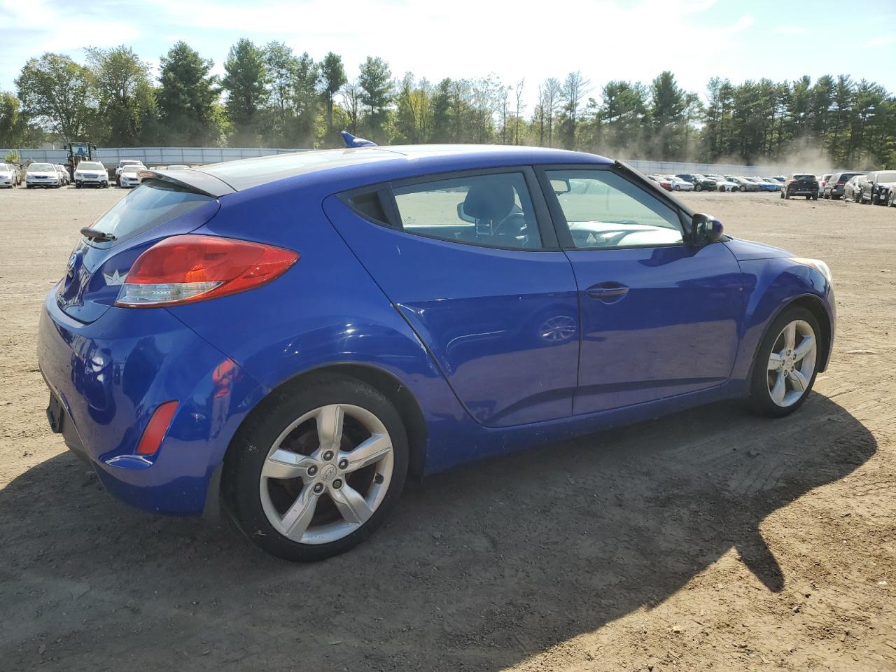 2013 Hyundai Veloster - Фото 3