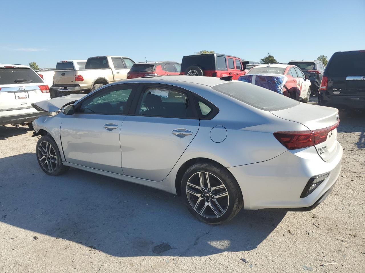2019 Kia Forte Gt Line - Фото 2