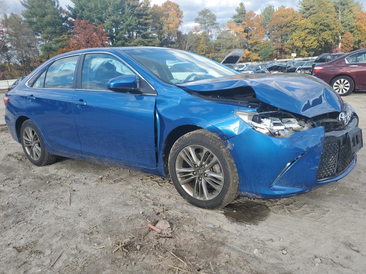 2017 Toyota Camry Le - Фото 4