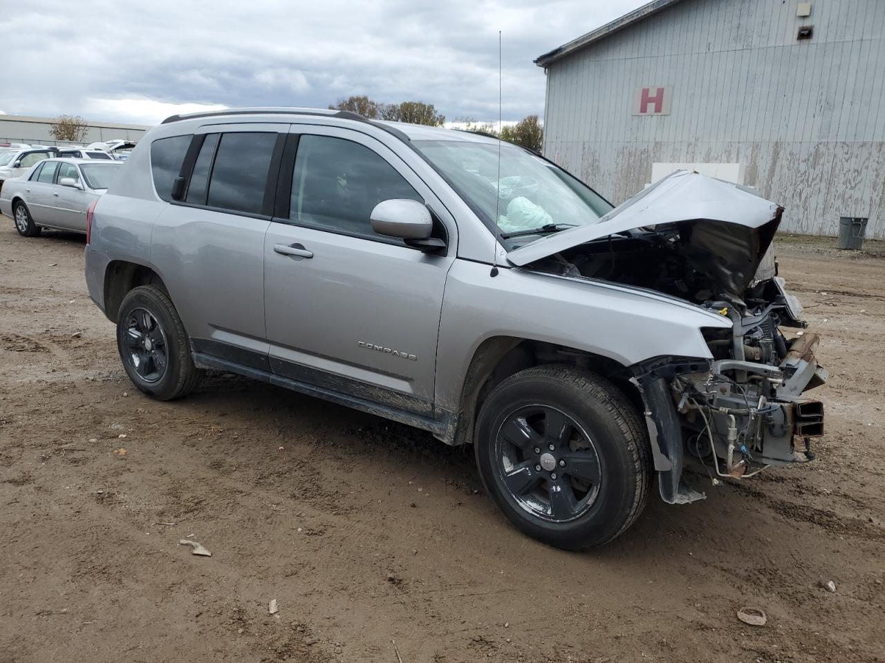 2016 Jeep Compass Latitude - Фото 4